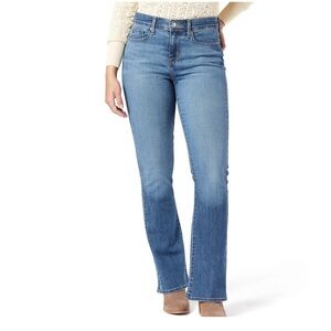 Signature by Levi Strauss Women's Boot Cut Jeans - Medium Blue